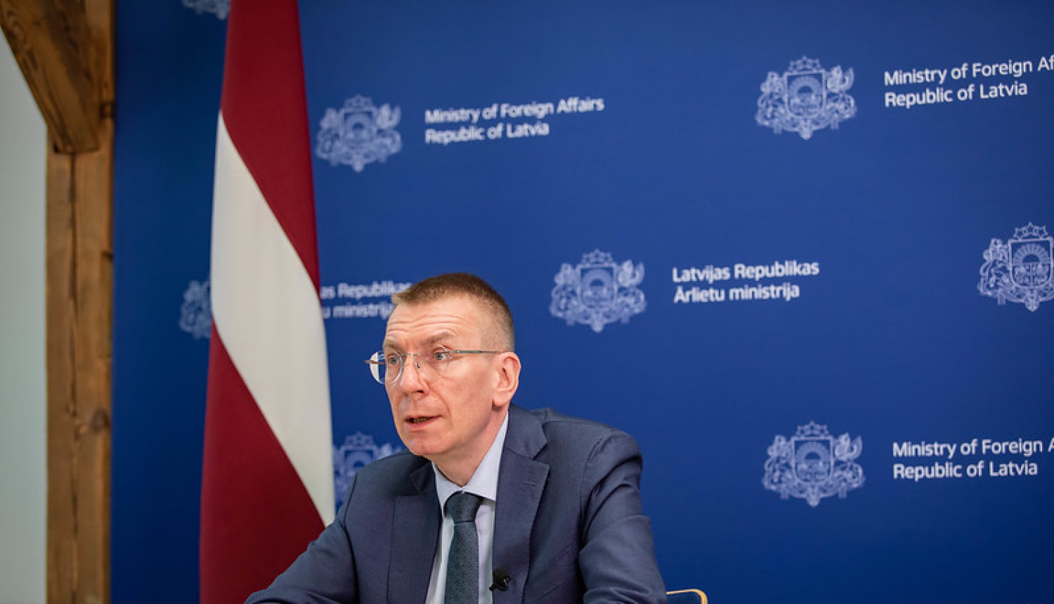 Ministrs tiekas ar diasporu