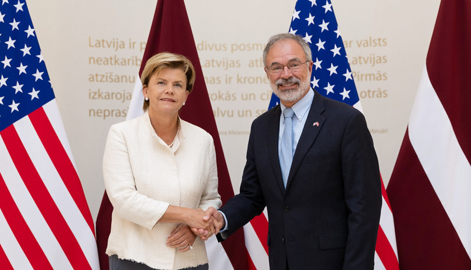 2025. gada 19. augustā Ārlietu ministre Baiba Braže tikās ar ASV kongresmeni Endiju Harisu (Andy Harris