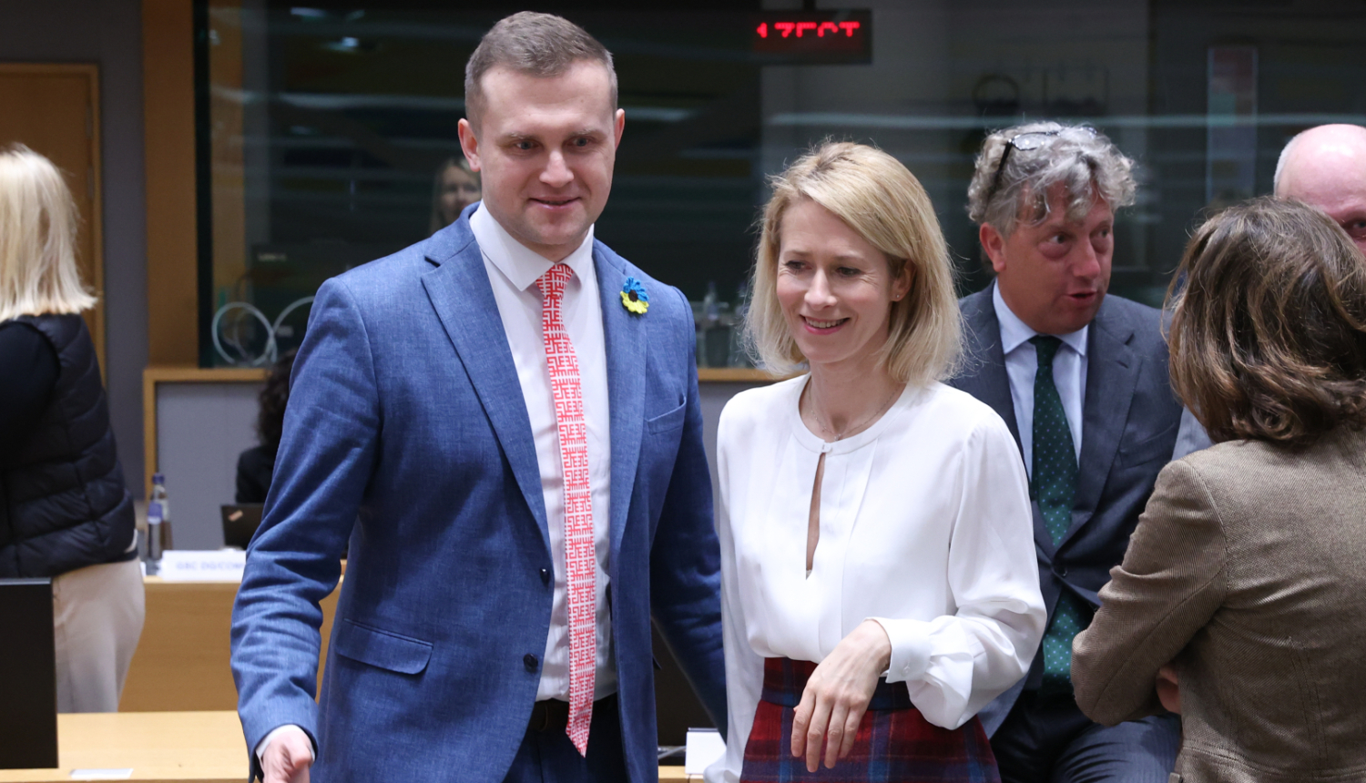 Ārlietu ministrijas parlamentārais sekretārs A. Uršuļskis ar Eiropas Savienības augsto pārstāvi ārlietās K. Kallasu