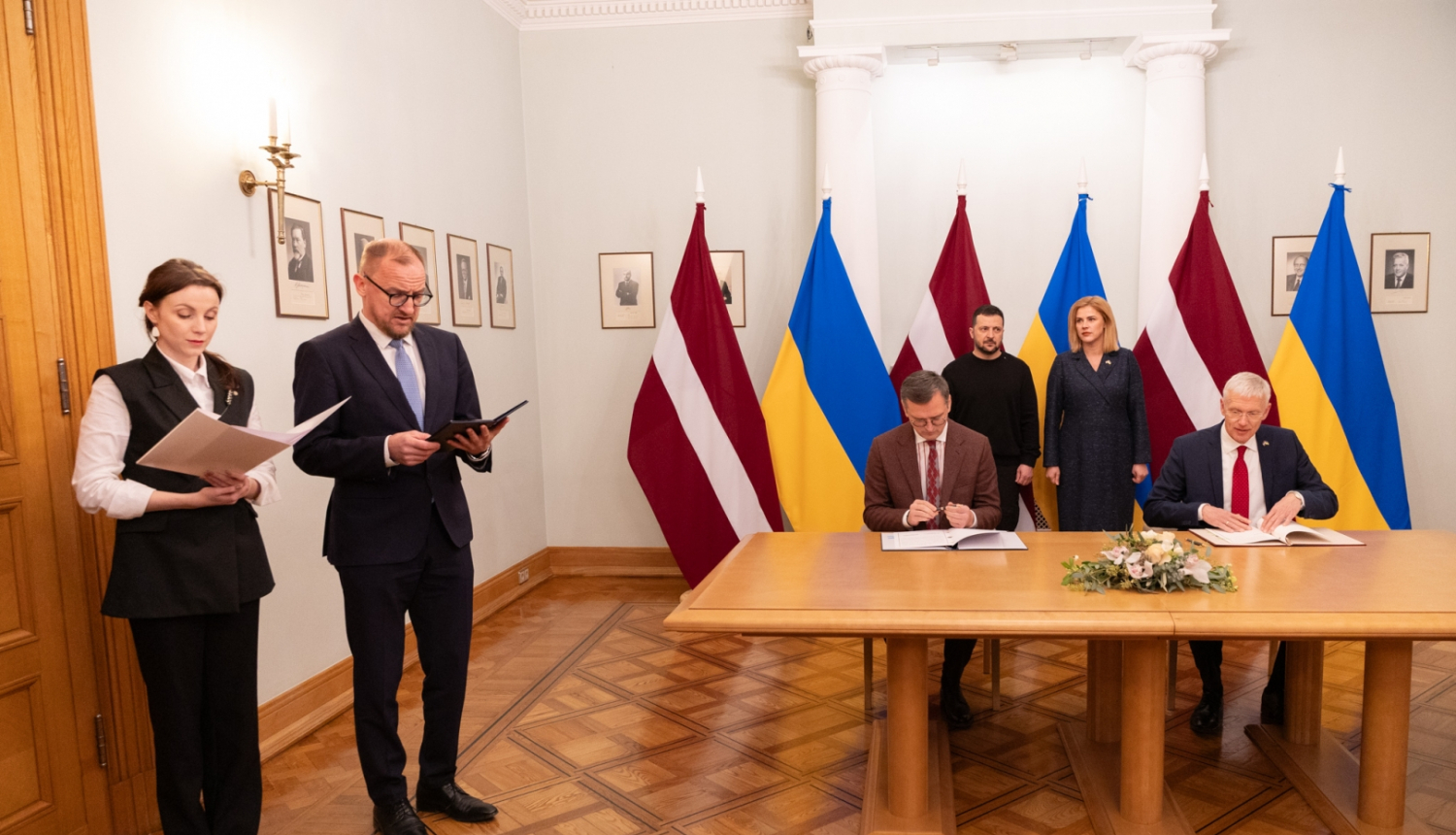 K. Kariņš un D. Kuleba paraksta Latvijas un Ukrainas līgumu par tehnisko un finansiālo sadarbību
