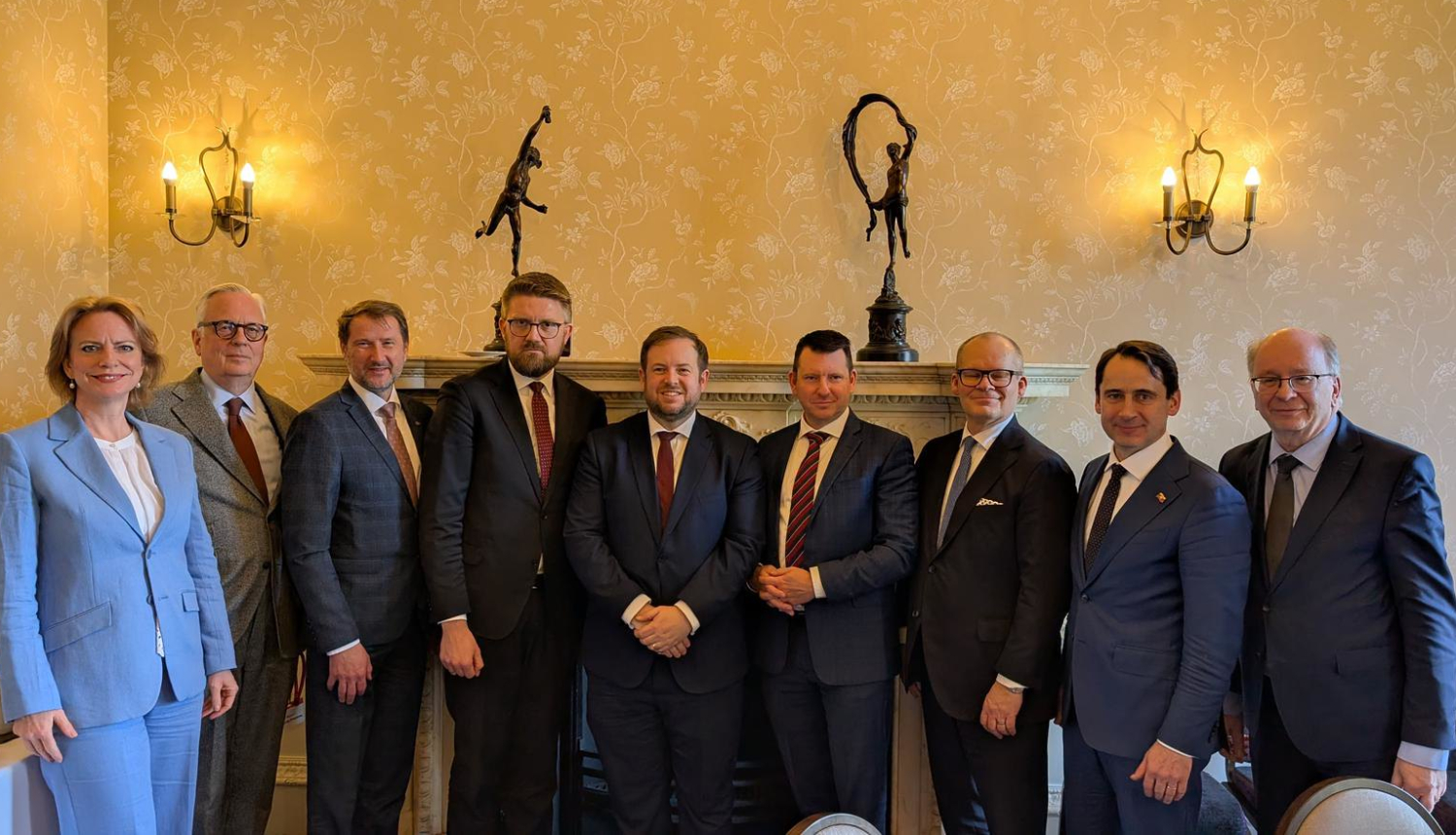 "Aurora Forum" dalībnieku kopbilde