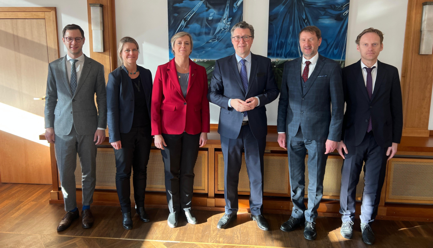 Konsultāciju dalībnieku kopbilde