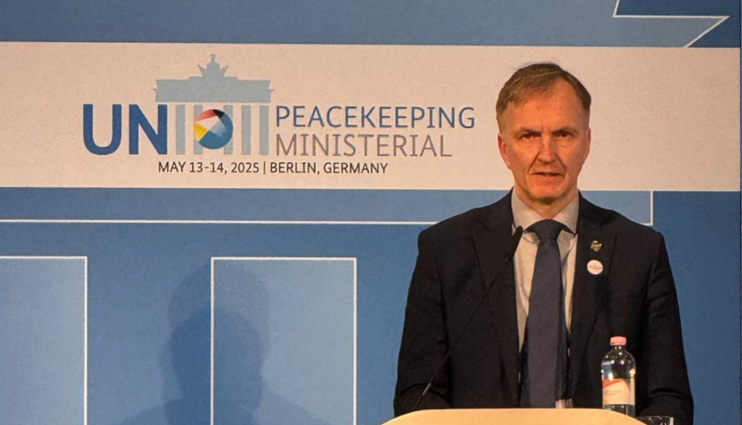 Andrejs Pildegovičs ANO Miera uzturēšanas konferencē Vācijā uzrunā klātesošos