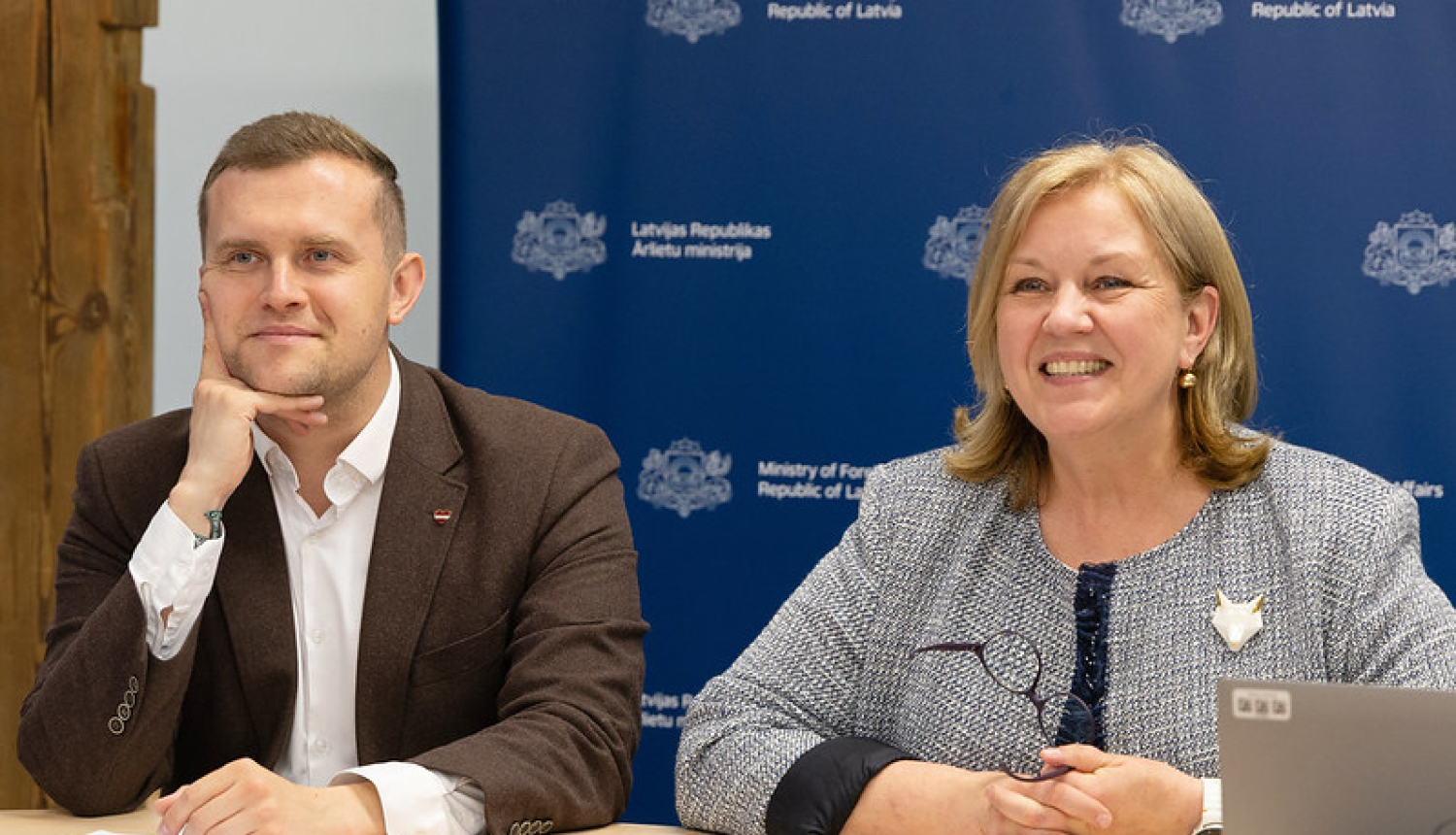 Artjoms Uršuļskis un Zanda Grauze