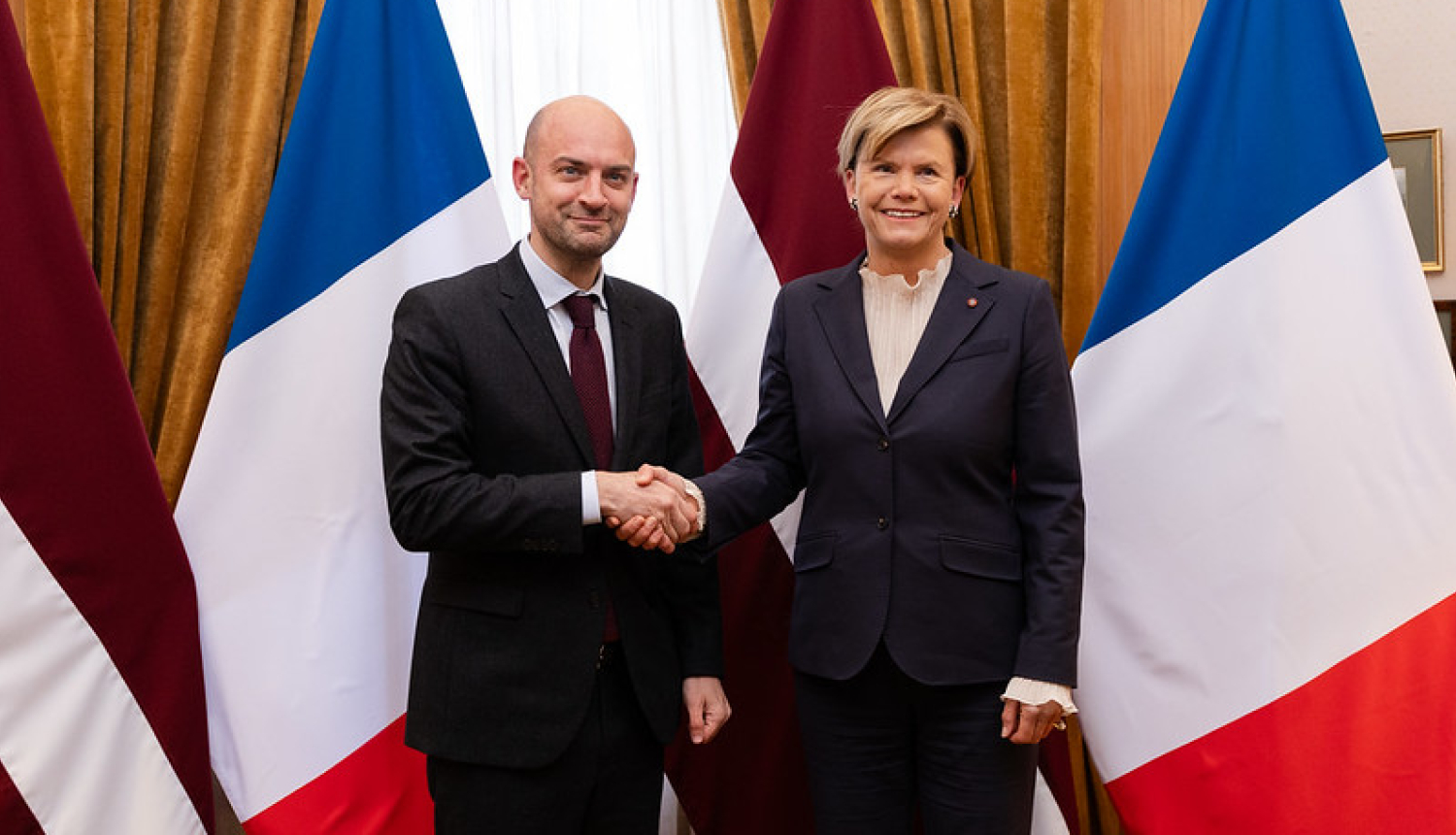Ārlietu ministre Baiba Braže un Francijas Eiropas un ārlietu ministrs Žans Noels Baro