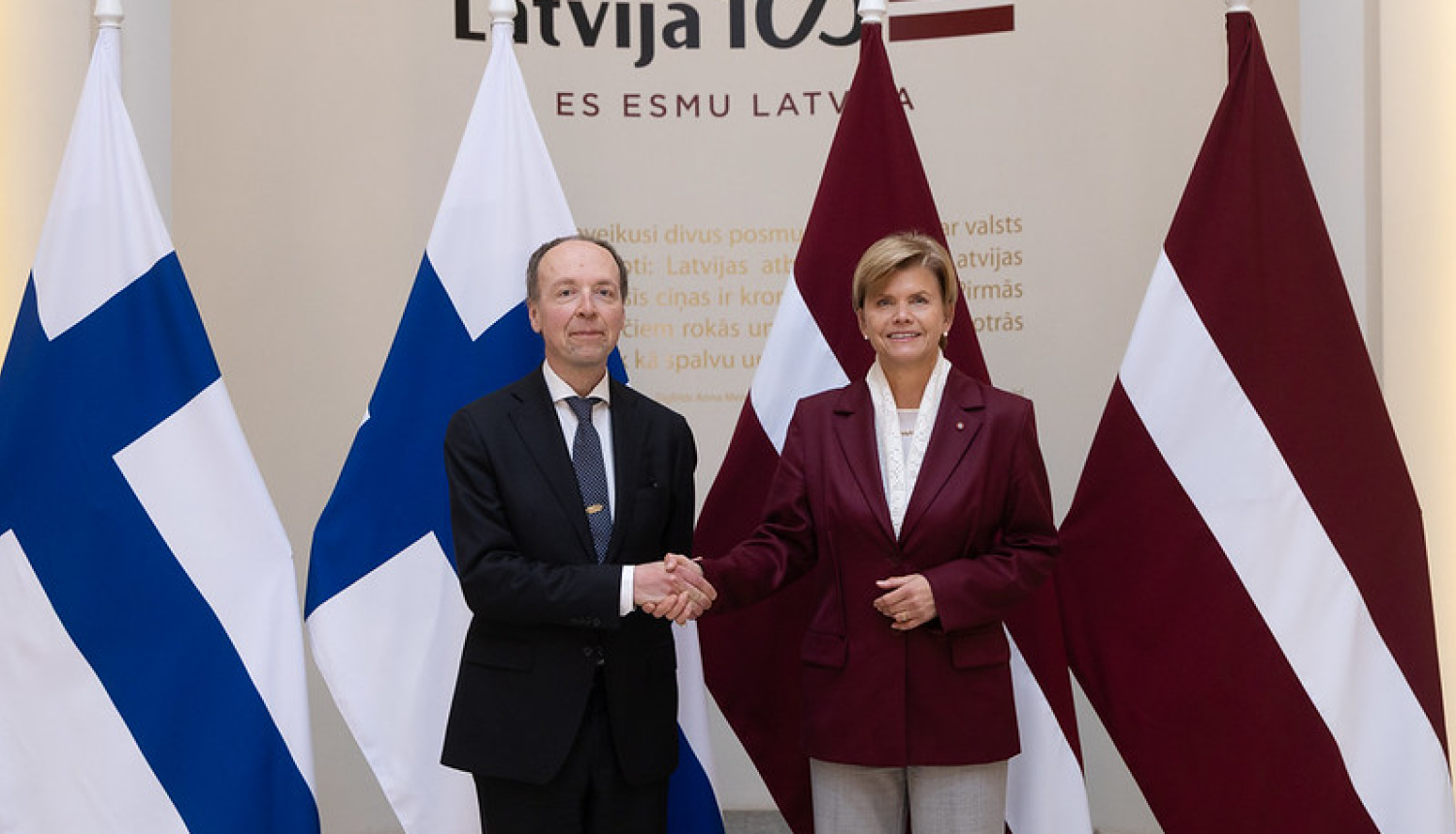 Ārlietu ministre Baiba Braže un Somijas parlamenta priekšsēdētājs Jussi Hallaaho