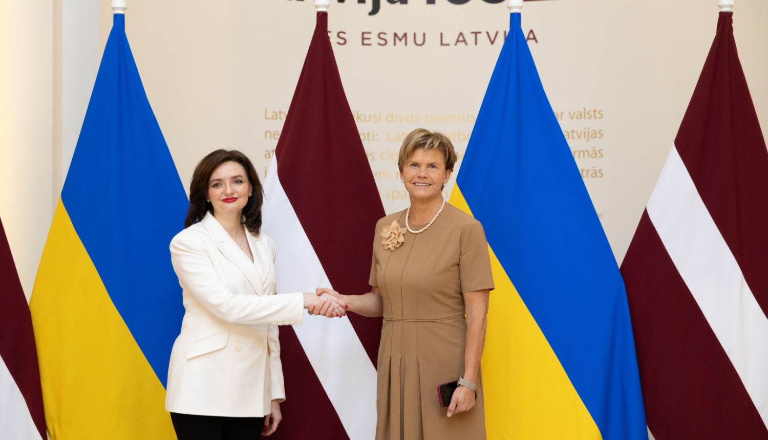 Ārlietu ministre Baiba Braže un Ukrainas ārlietu ministra vietniece Mariana Betsa