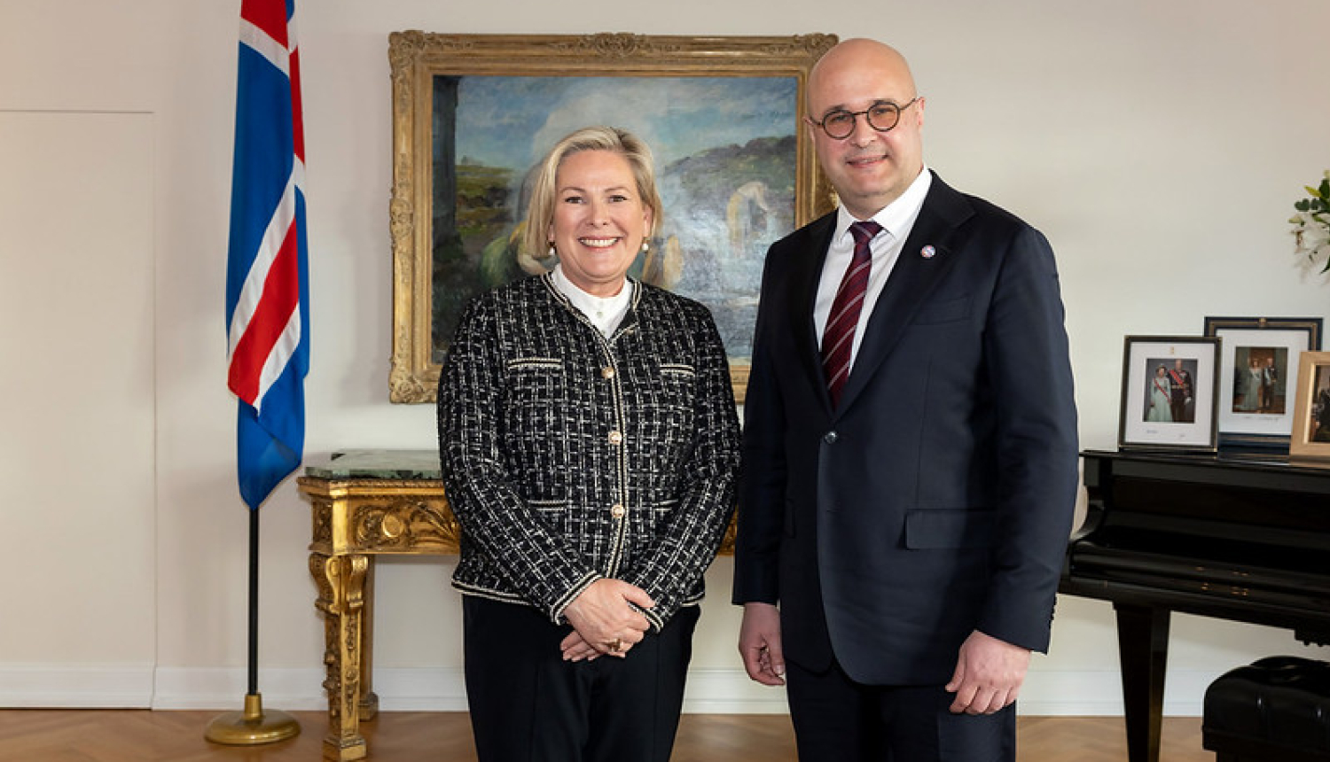 Latvijas vēstnieks Dāvis Daudzvārdis un Islandes prezidente Halla Tomasdotira