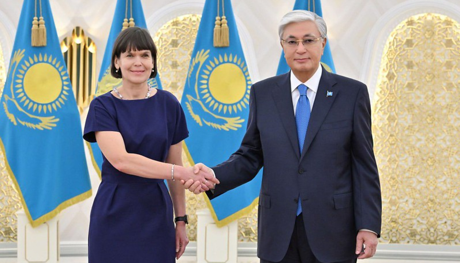 Vēstniece Dace Rutka un Kazahstānas Republikas prezidents Kasims Žomarts Tokajevs
