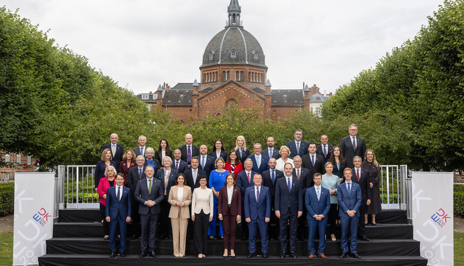 Sanāksmes dalībnieku kopbilde