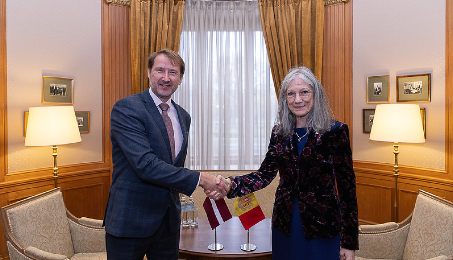 Andžejs Viļumsons un Elisenda Vives Balmaña