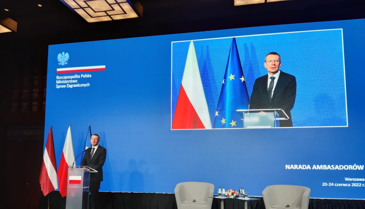 Ārlietu ministrs Polijas diplomātiem uzsver ciešās sadarbības nozīmi sarežģītajā ģeopolitiskajā situācijā