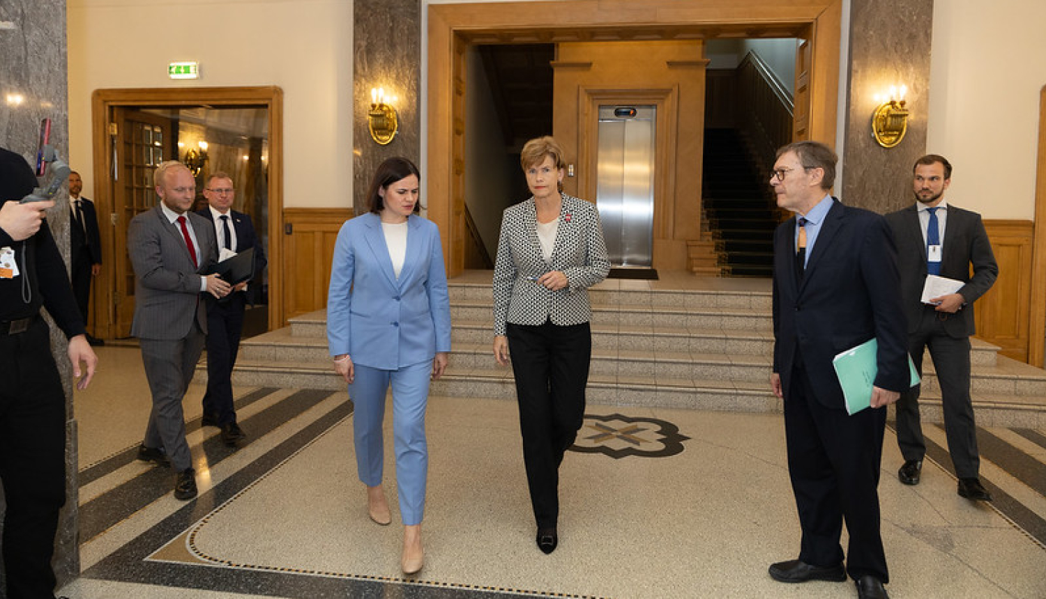 Ārlietu ministre Baiba Braže tikās ar Baltkrievijas opozīcijas līderi un Apvienotā pārejas kabineta vadītāju Svjatlanu Cihanousku