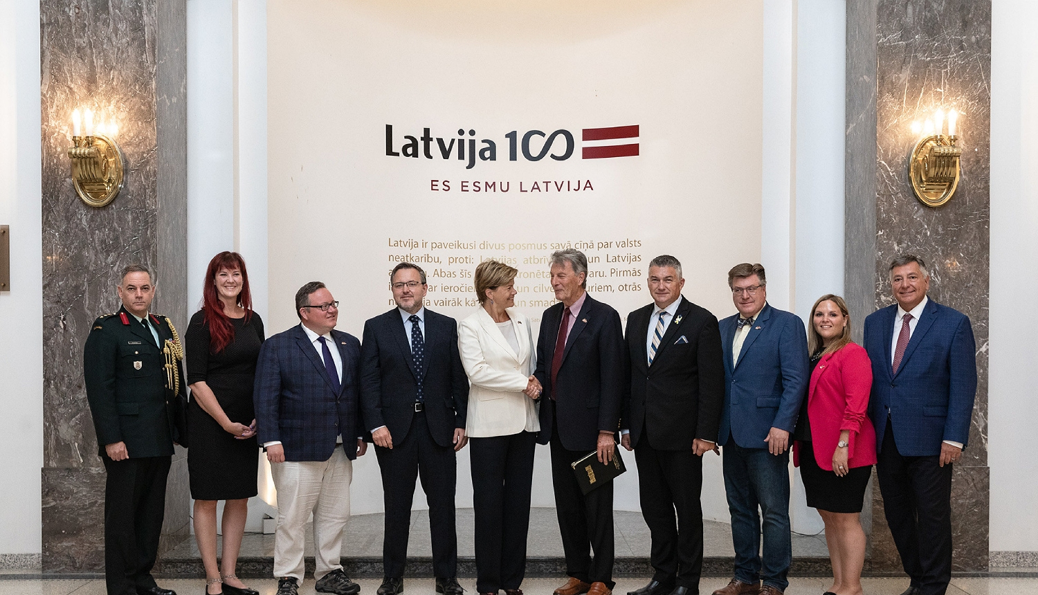 Baiba Braže tiekas ar Kanādas Pārstāvju palātas Nacionālās aizsardzības komitejas pārstāvjiem