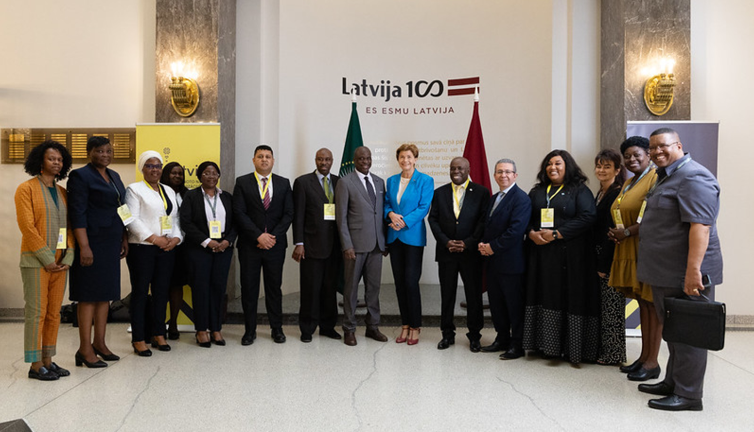 Baiba Bražu un Āfrikas valstu delegācijas pārstāvji