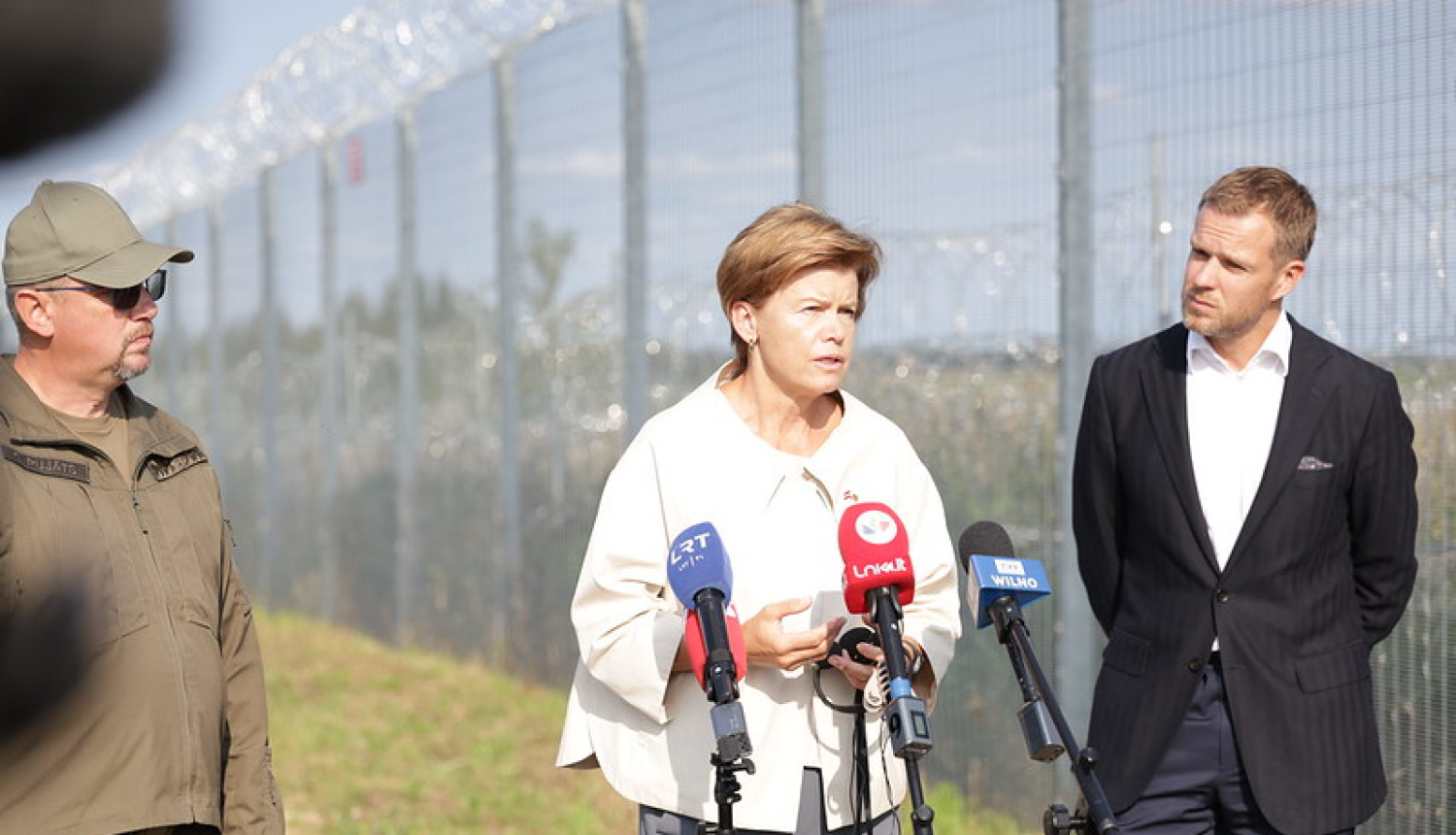 Baiba Braže runā pasākuma preses konferencē