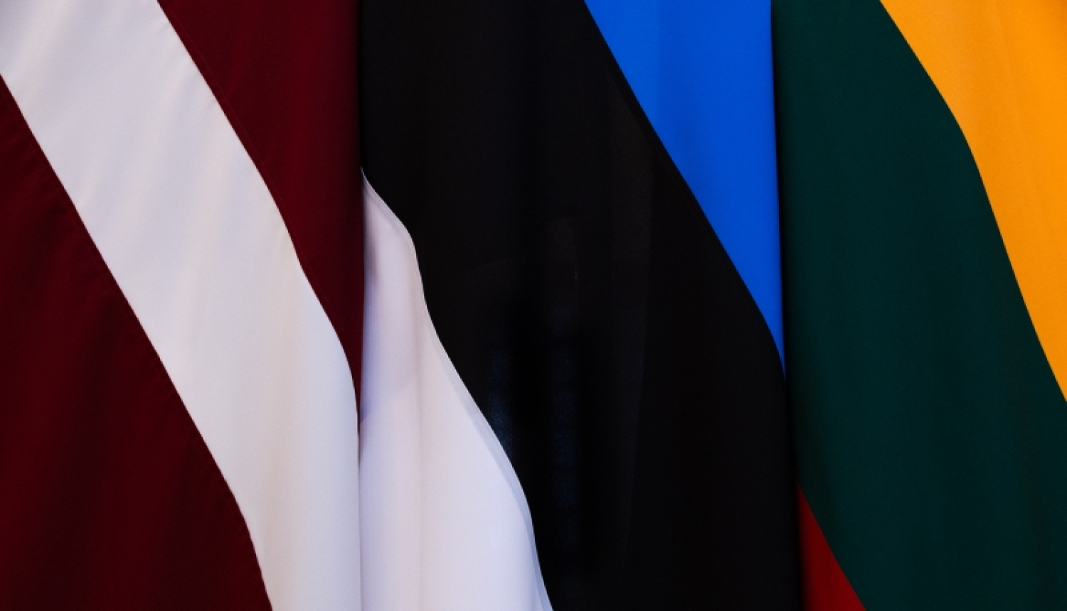 Baltijas valstu karogi