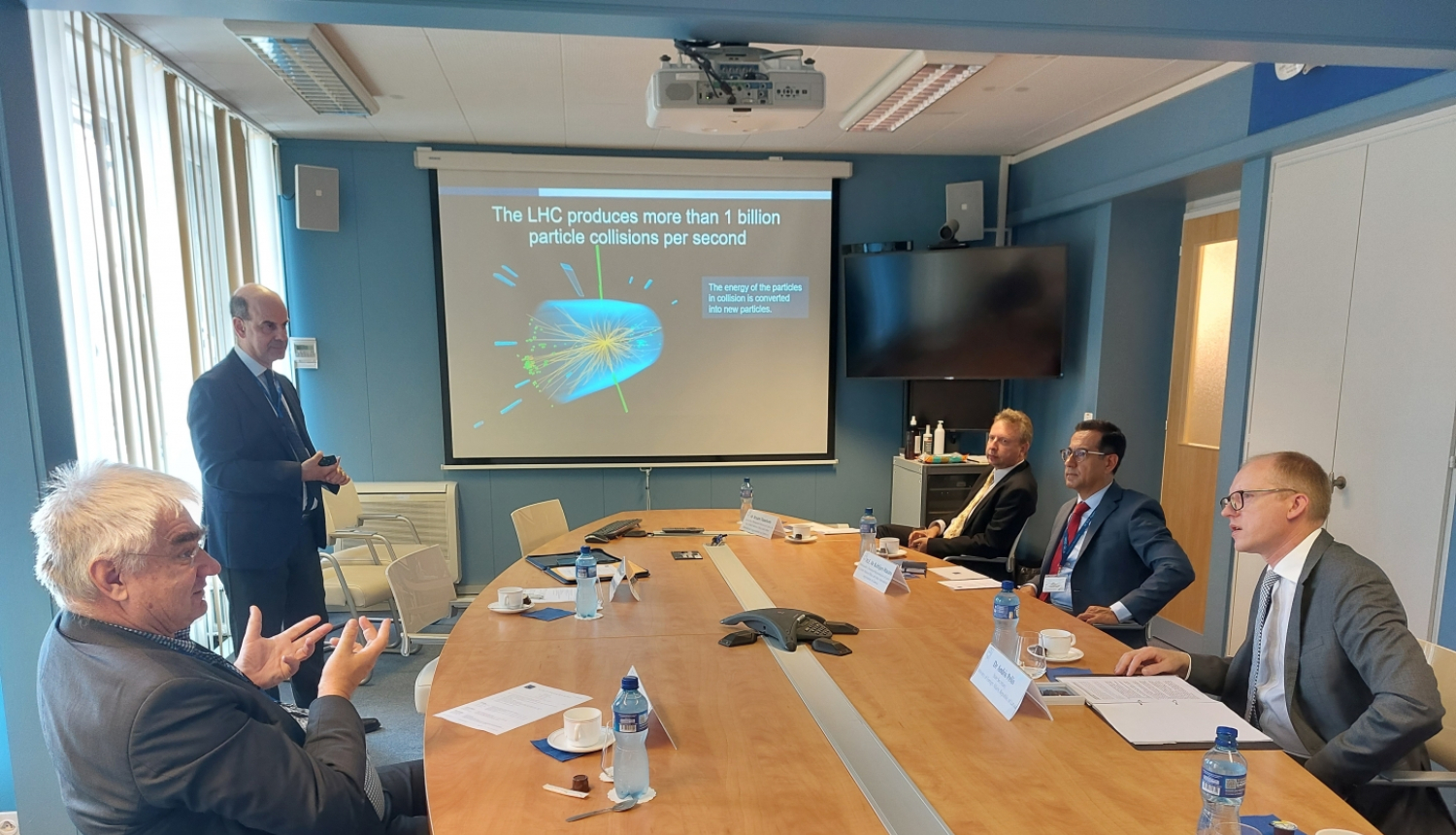 Ārlietu ministrijas valsts sekretārs Ženēvā atklāj semināru Ieroču tirdzniecības nolīguma valstu konferencē