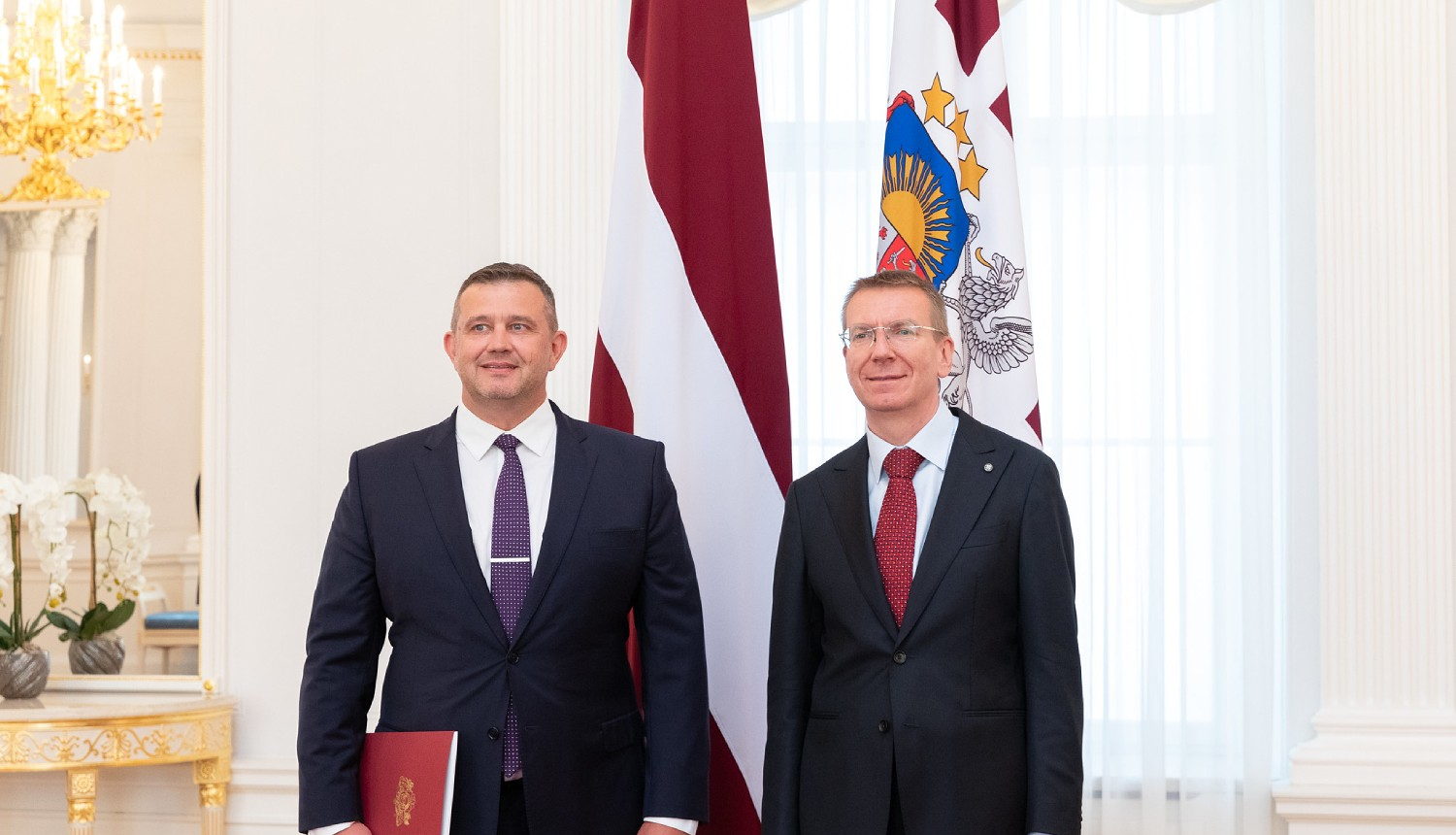 Valsts prezidents pasniedz akreditācijas vēstuli Latvijas vēstniekam Moldovā Edgaram Bondaram