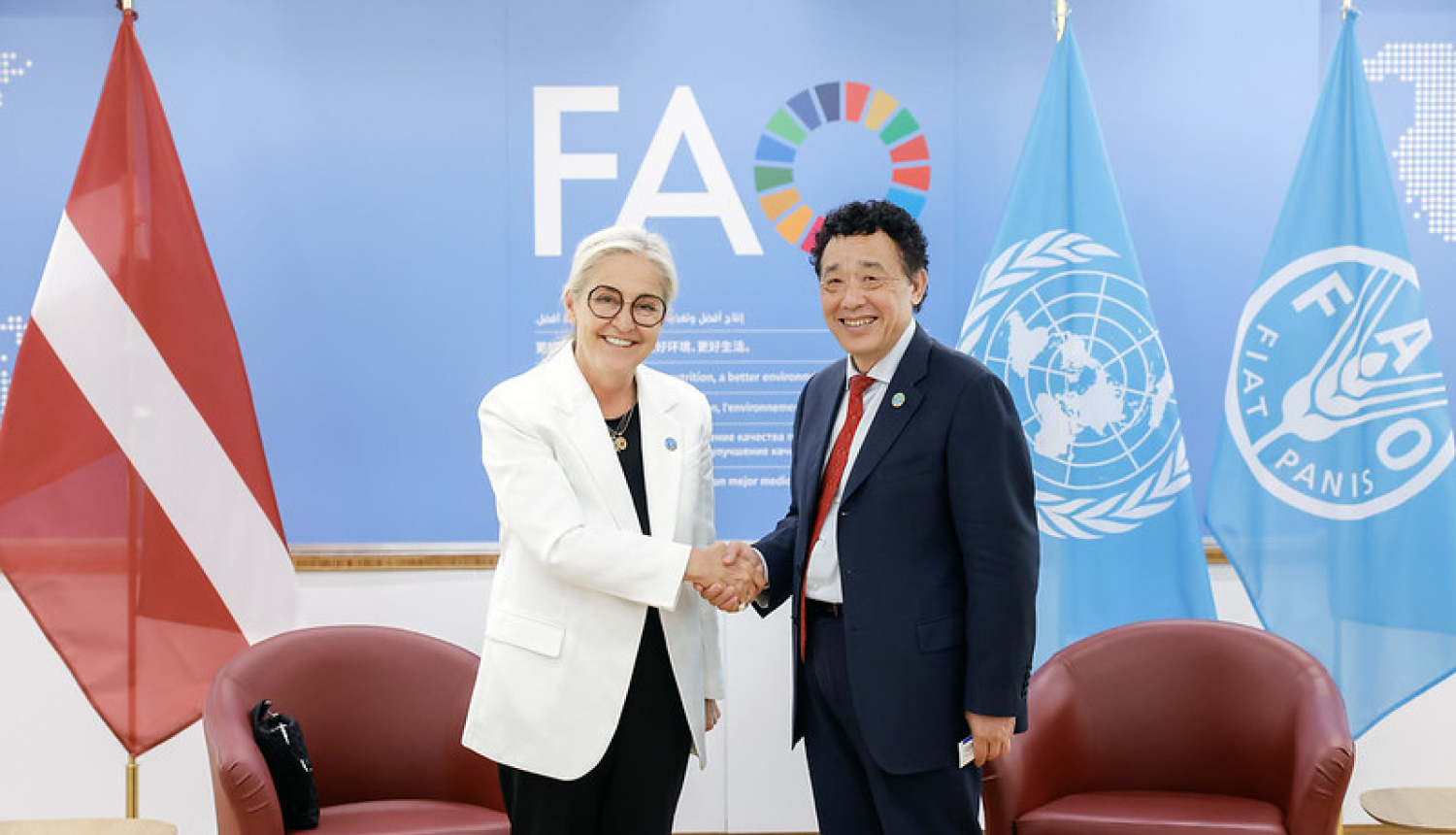 Elita Gavele un QU Dongyu