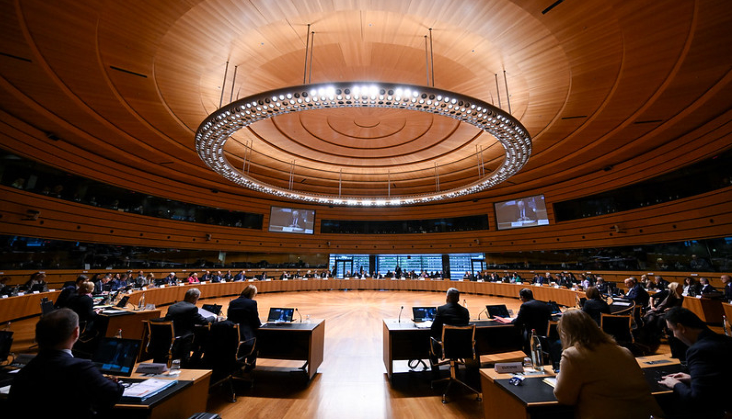 Apspriežu zāles kopskats