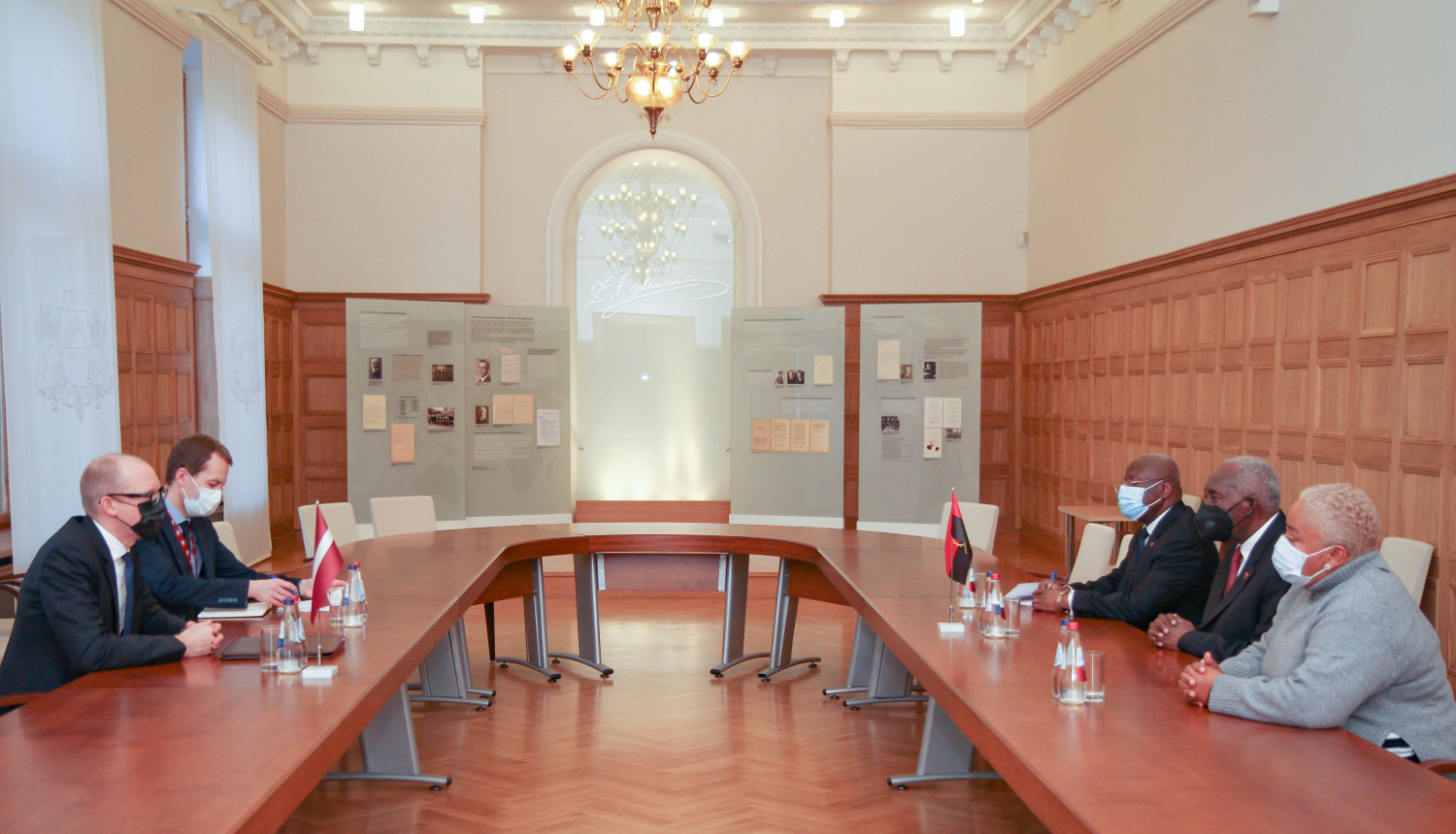 VS + Angolas vēstnieks 22112021