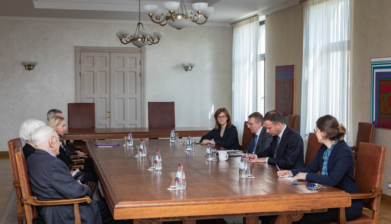 Ārlietu ministrs ar Latvijas Okupācijas muzeja pārstāvjiem pārrunā Latvijas vēstures pētniecības jautājumus