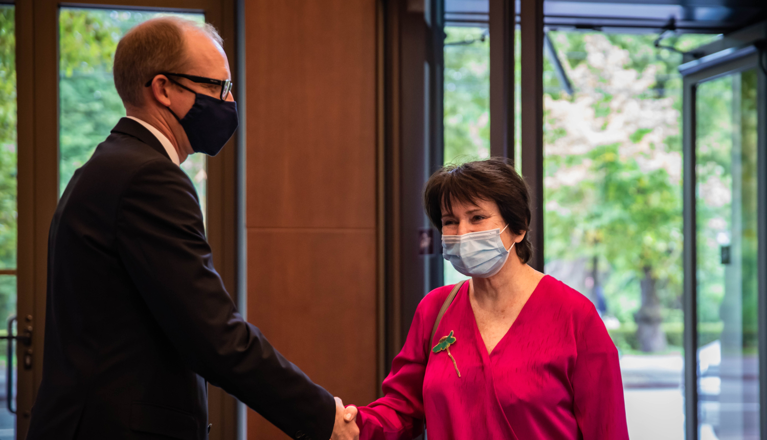 Valsts sekretārs atvadu vizītē tikās ar Izraēlas vēstnieci