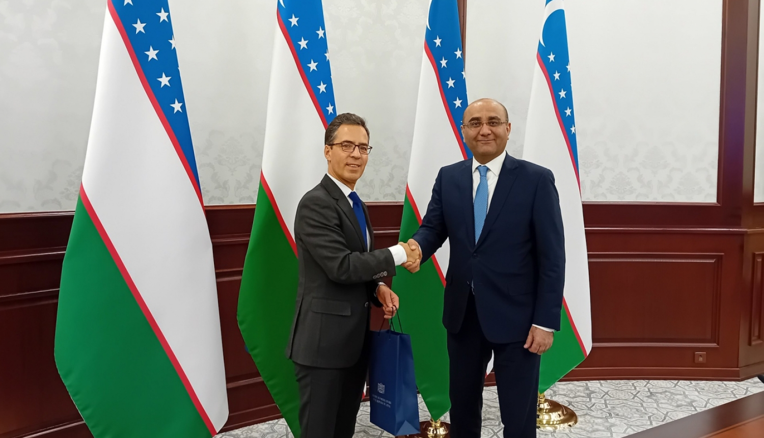 Ivars Lasis un Muzaffar Makhradinov