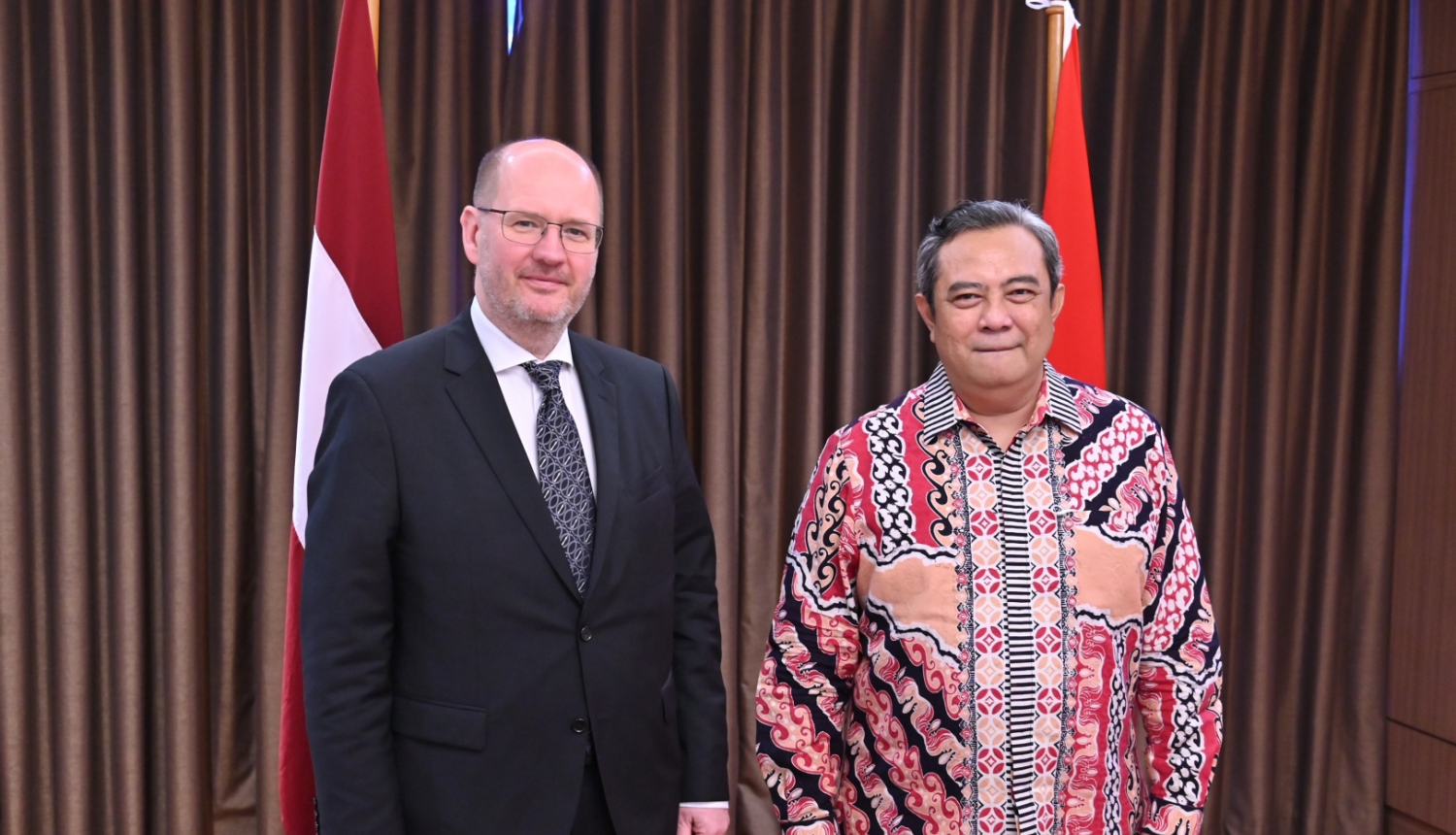 Latvijas un Indonēzijas politiskajās konsultācijās pārrunā sadarbību ekonomikā