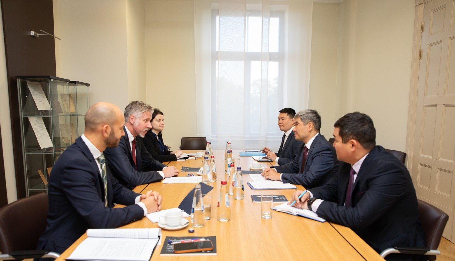 Latvijas un Kirgizstānas politiskās konsultācijas