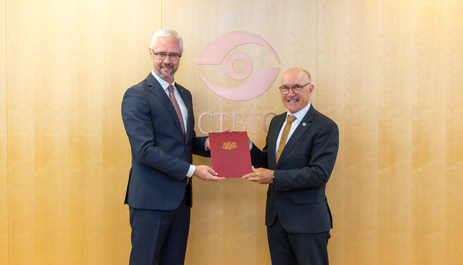 Raimonds Oškalns un Dr. Robert Floyd