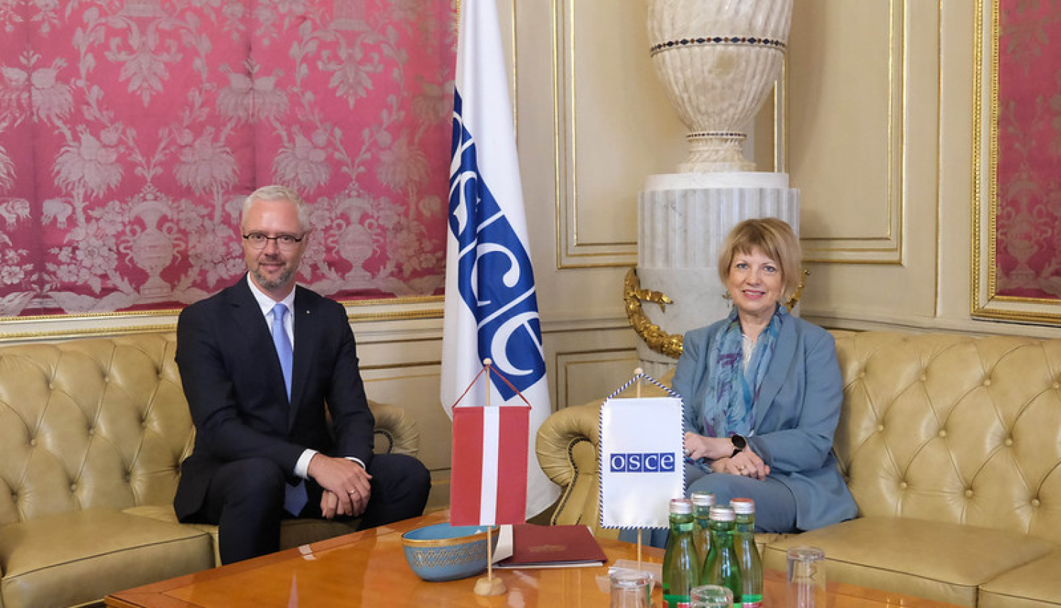 Raimonds Oškalns un Helga Maria Schmid