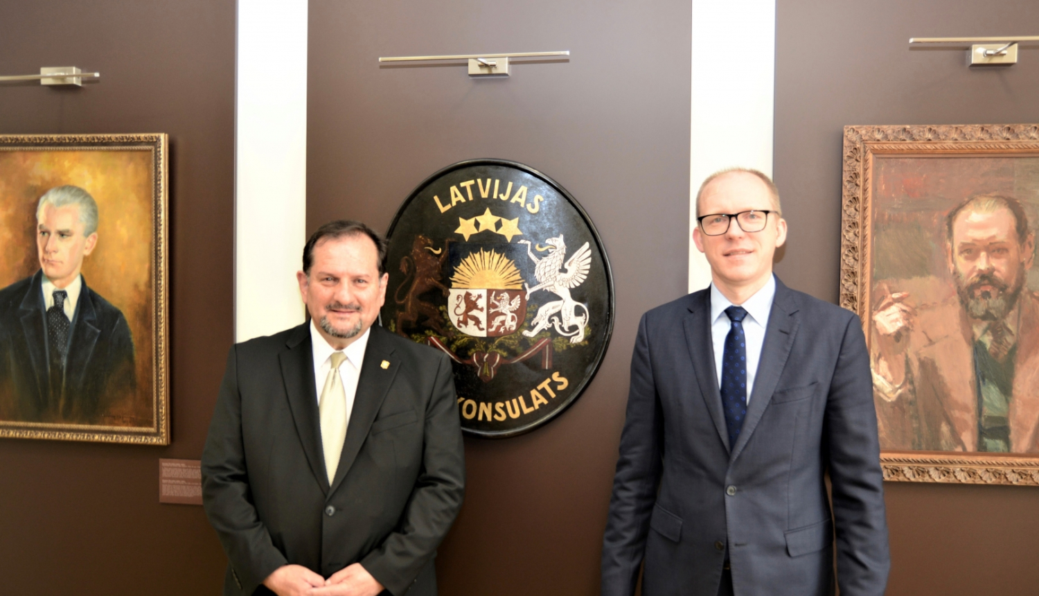 Valsts sekretārs Andris Pelšs pieņem jauno Ekvadoras vēstnieku