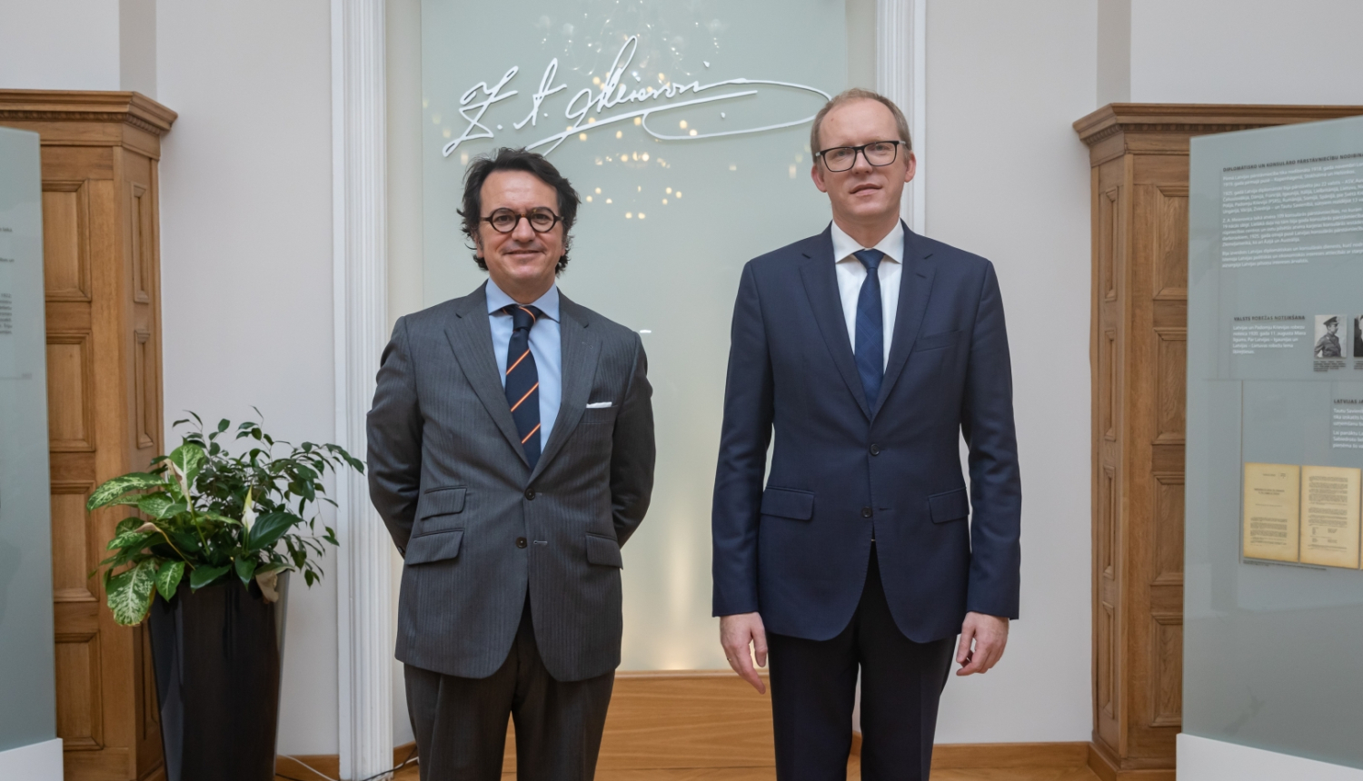 Valsts sekretārs pieņem Spānijas Karalistes vēstnieku iepazīšanās vizītē