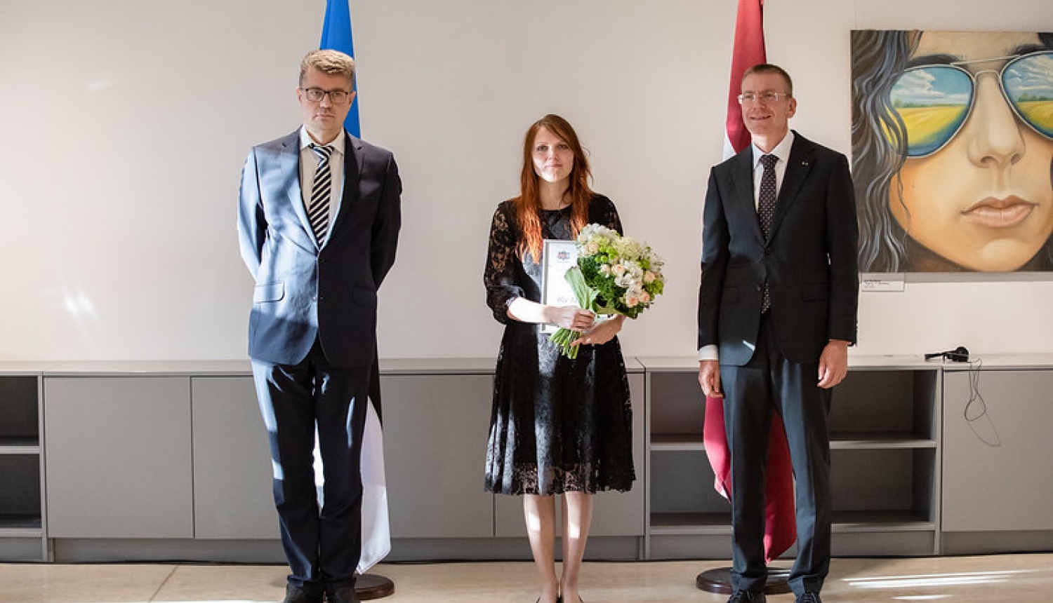 Latvijas un Igaunijas ārlietu ministri pasniedz Valodu balvu Ilzei Tālbergai