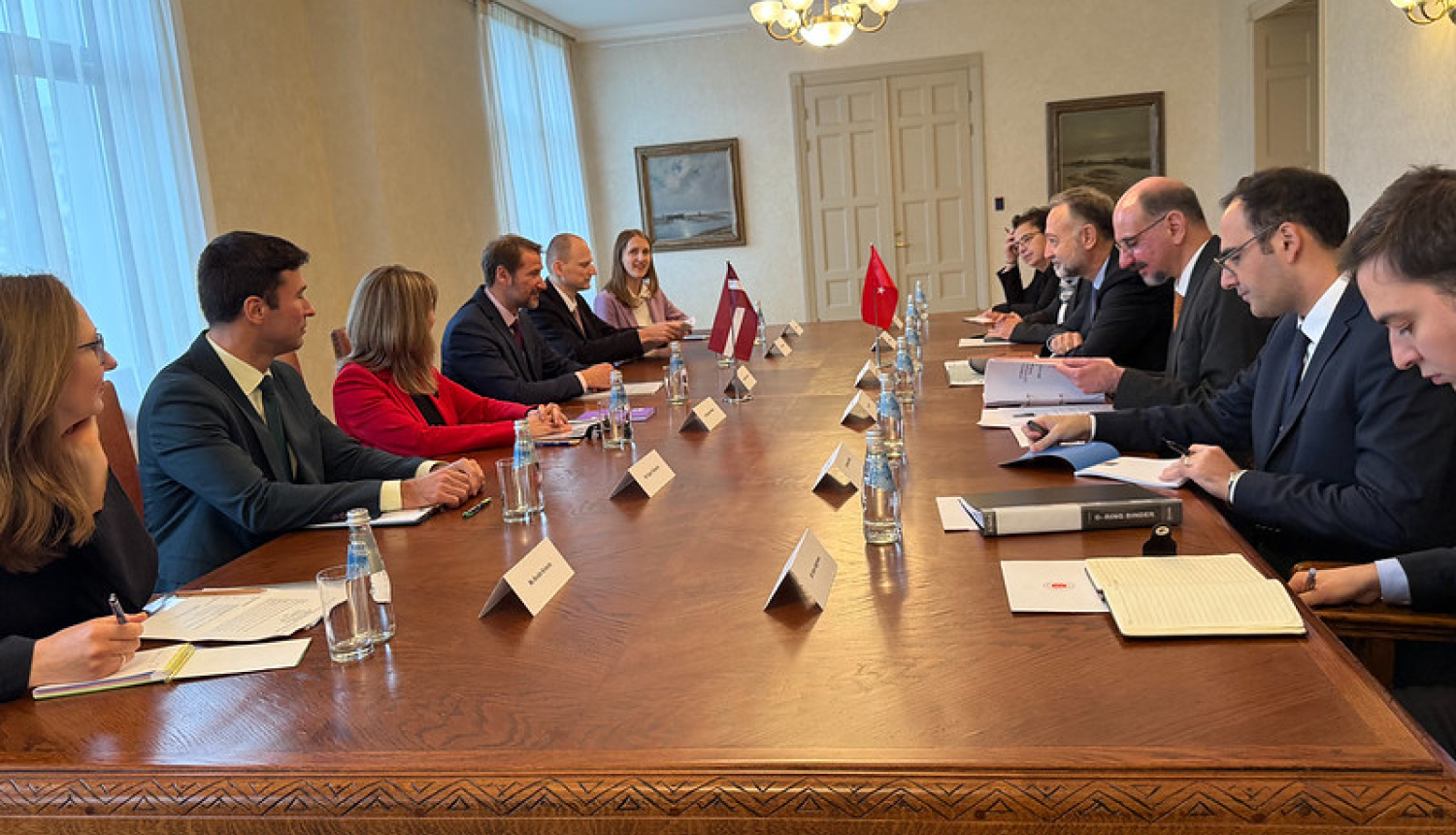 Latvijas  un Turcijas konsultācijās apspriež reģionālos un globālos drošības politikas jautājumus, 09.10.2025
