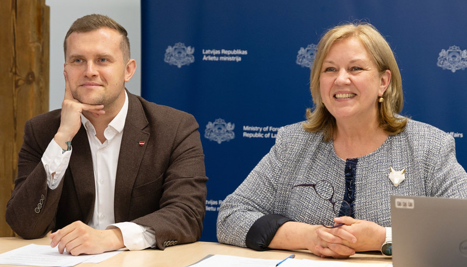 Artjoms Uršuļskis un Zanda Grauze