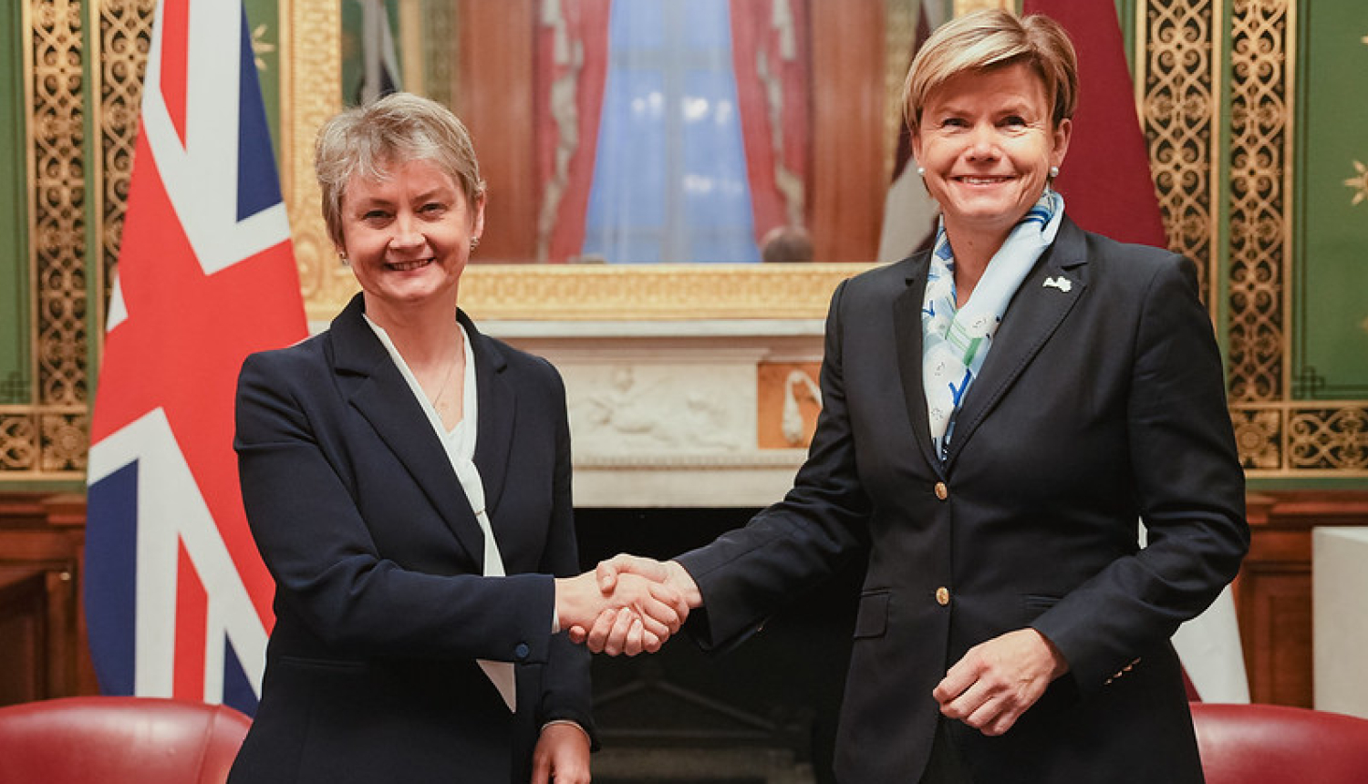 Ārlietu ministre Baiba Braže un Apvienotās Karalistes ārlietu ministre Iveta Kūpere