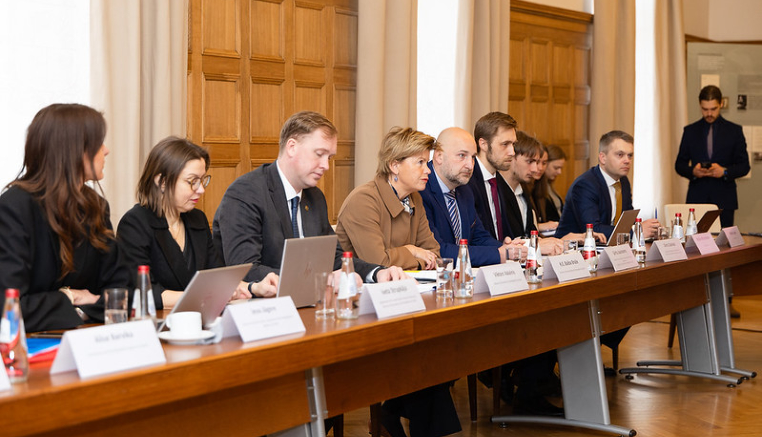 Baiba Braže uzrunā Turcijas uzņēmēju delegāciju