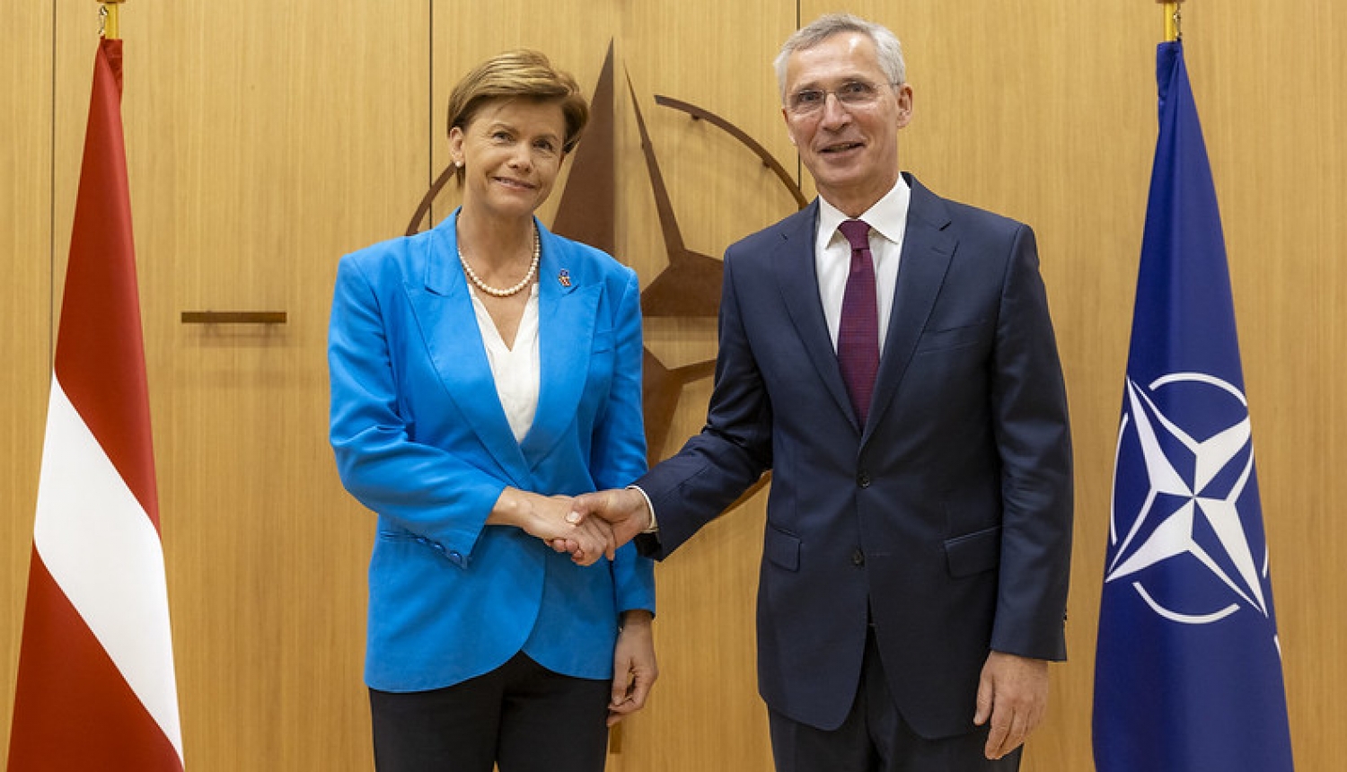 Baiba Braže un Jens Stoltenberg