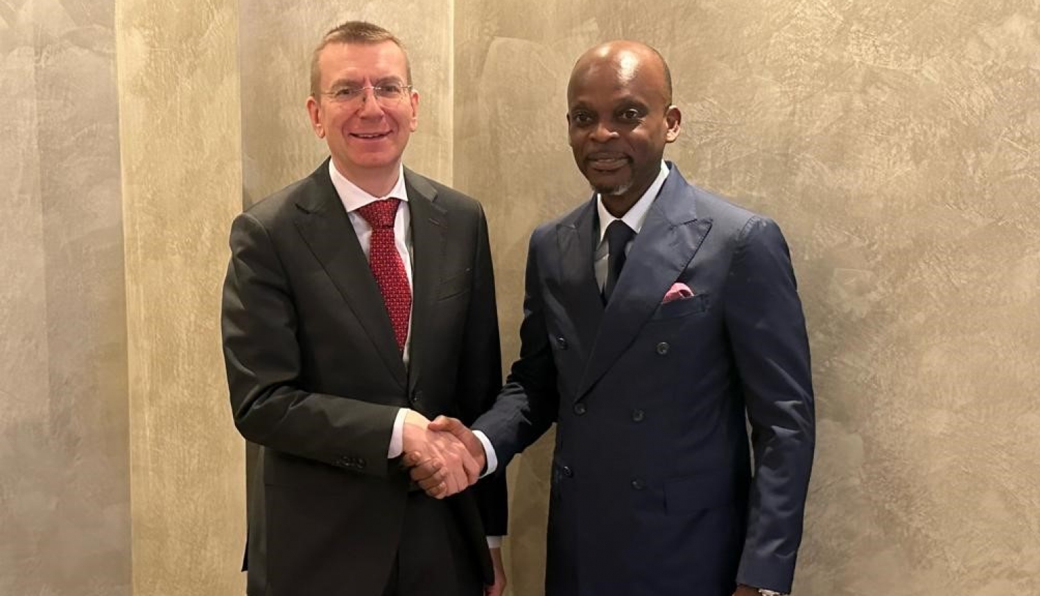 Latvijas un Togo ārlietu ministri vienojas padziļināt ekonomisko sadarību