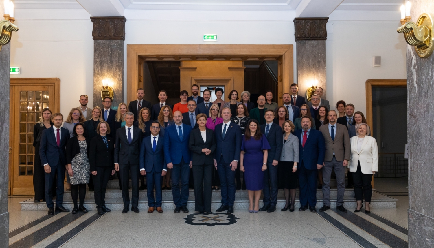 ārlietu ministre B.Braže atklāj  ekonomiskās mācības vēstniecību kolēģiem 02.10.2024.