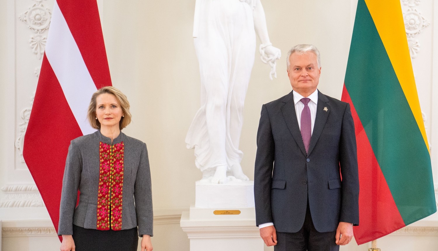Latvijas vēstniece Solveiga Silkalna iesniedz akreditācijas vēstuli Lietuvas prezidentam