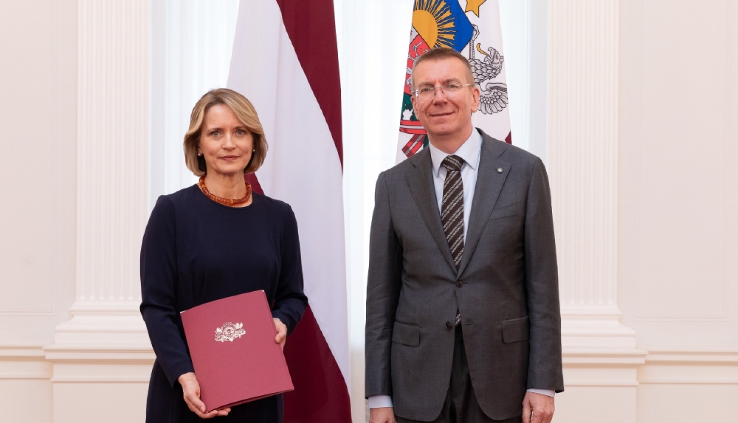 Latvijas vēstniece Lietuvā Solveiga Silkalna saņem akreditācijas vēstuli